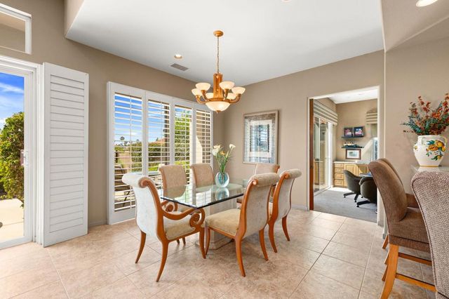 867 Arrowhead Drive, Palm Desert, CA 92211