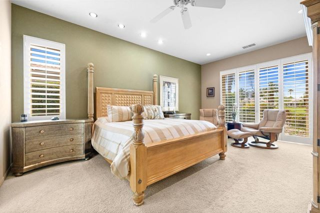867 Arrowhead Drive, Palm Desert, CA 92211
