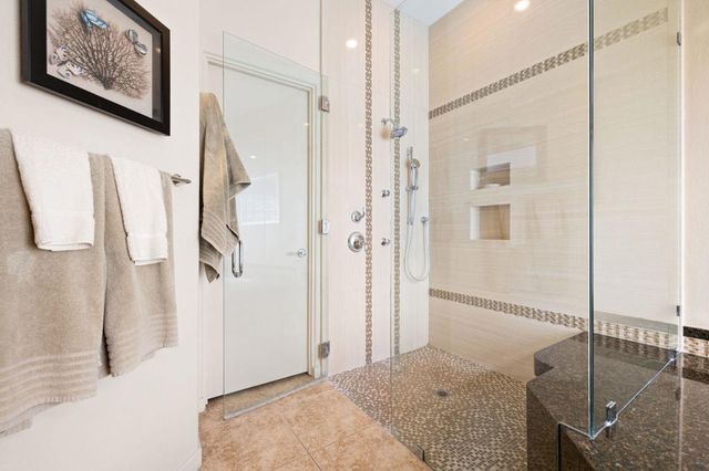 867 Arrowhead Drive, Palm Desert, CA 92211