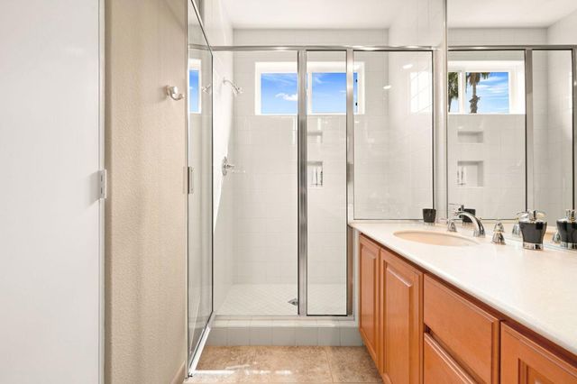 867 Arrowhead Drive, Palm Desert, CA 92211
