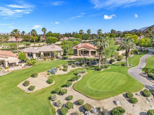 867 Arrowhead Drive, Palm Desert, CA 92211