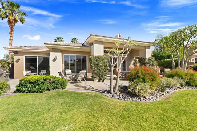 867 Arrowhead Drive, Palm Desert, CA 92211
