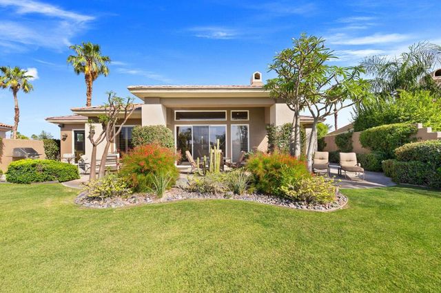 867 Arrowhead Drive, Palm Desert, CA 92211