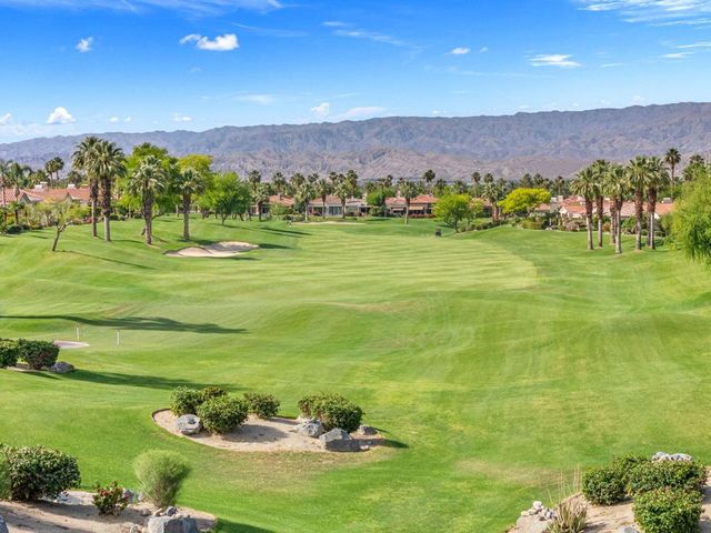 867 Arrowhead Drive, Palm Desert, CA 92211