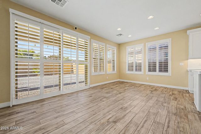 2144 E FLAMINGO Way E, Gilbert, AZ 85297