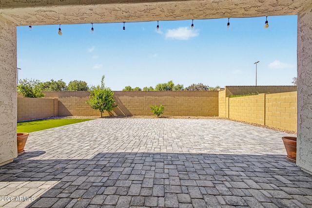 2144 E FLAMINGO Way E, Gilbert, AZ 85297