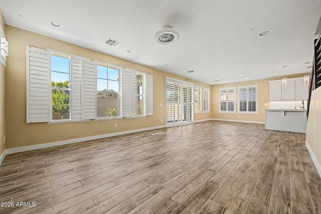 2144 E FLAMINGO Way E, Gilbert, AZ 85297