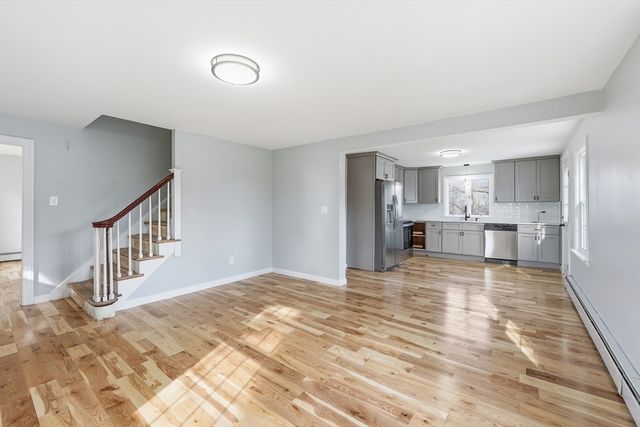 18 Carroll St, Auburn, MA 01501