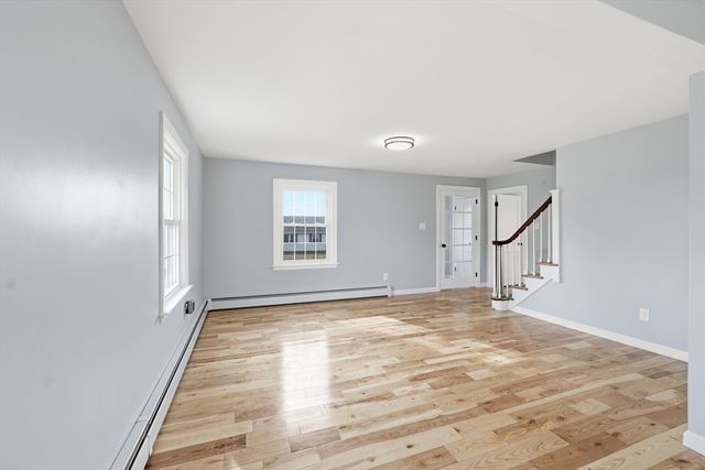 18 Carroll St, Auburn, MA 01501