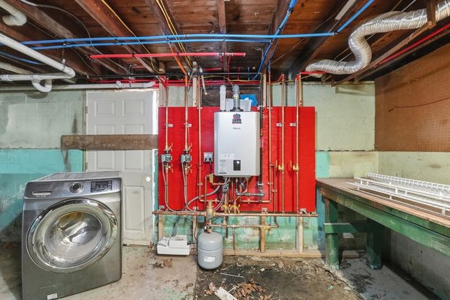 18 Carroll St, Auburn, MA 01501