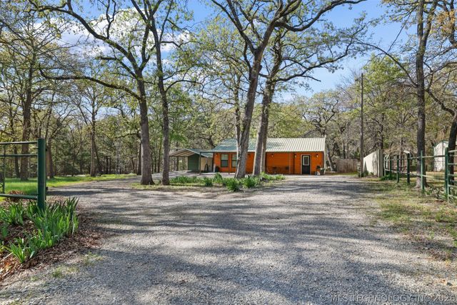 536 S Texoma Road, Mead, OK 73449