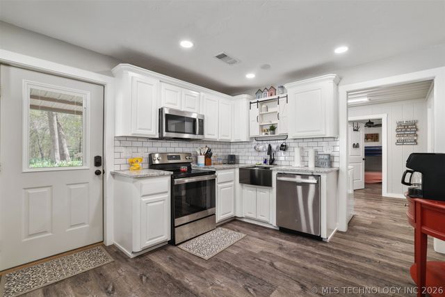 536 S Texoma Road, Mead, OK 73449