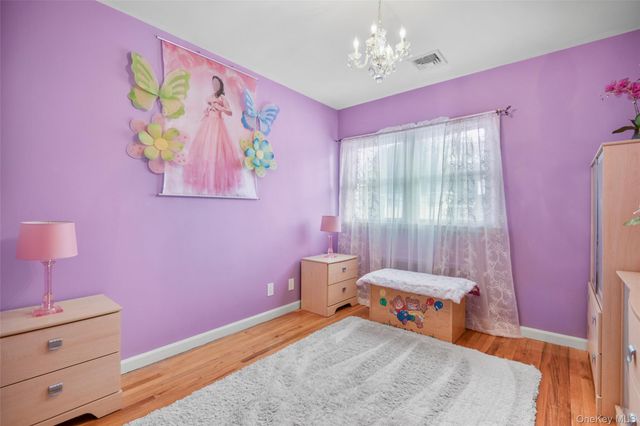 60 E Fort Hill Road, Yonkers, NY 10710