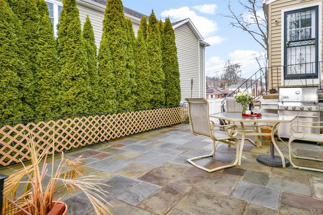 60 E Fort Hill Road, Yonkers, NY 10710