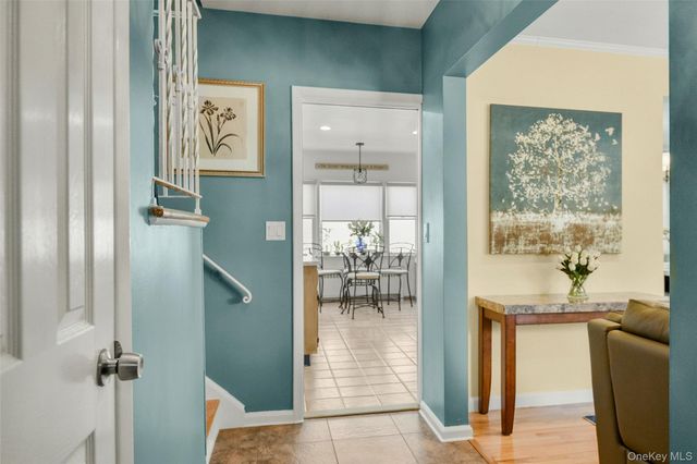 60 E Fort Hill Road, Yonkers, NY 10710