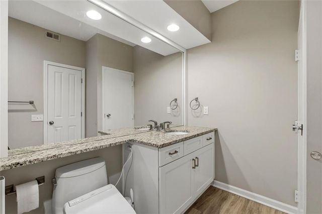 240 Renaissance Parkway NE 102, Atlanta, GA 30308