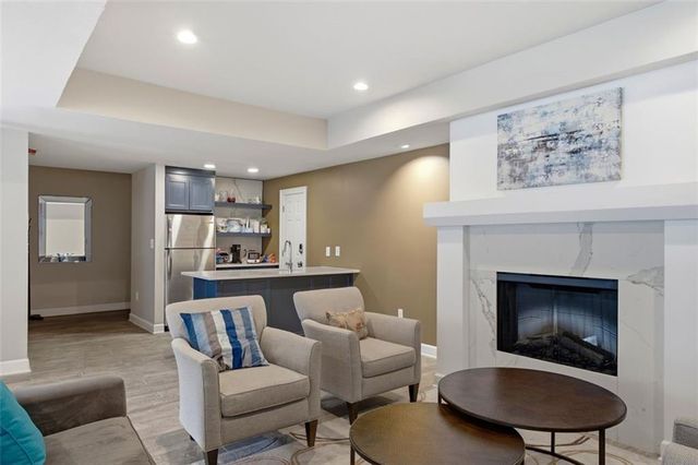 240 Renaissance Parkway NE 102, Atlanta, GA 30308