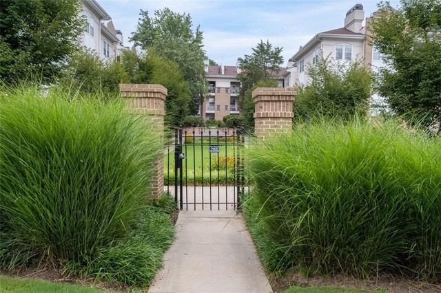 240 Renaissance Parkway NE 102, Atlanta, GA 30308