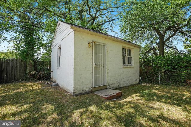 1205 KAYAK AVE, Capitol Heights, MD 20743