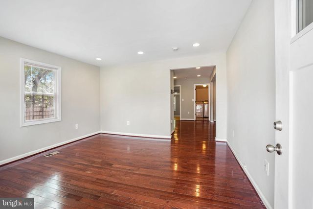 1205 KAYAK AVE, Capitol Heights, MD 20743
