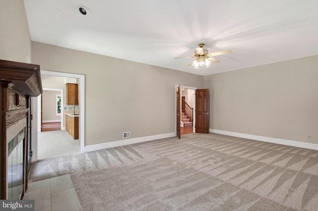 8130 VIOLA ST, Springfield, VA 22152