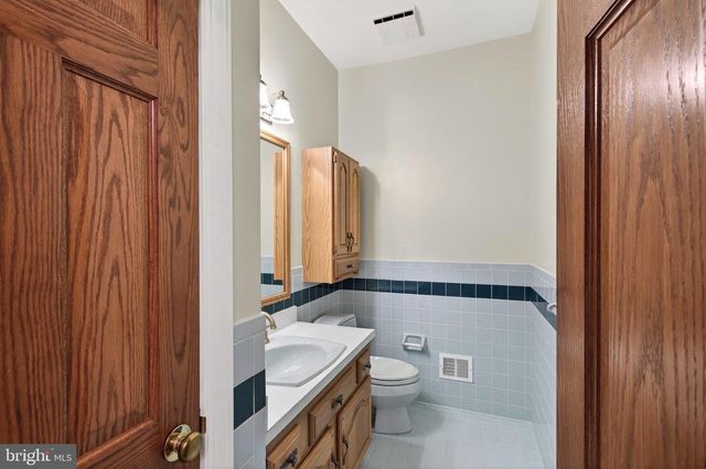 8130 VIOLA ST, Springfield, VA 22152