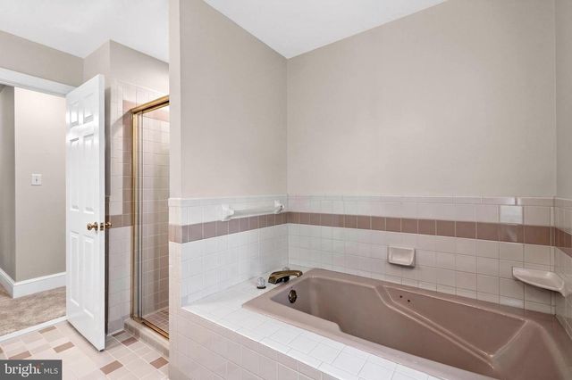 8130 VIOLA ST, Springfield, VA 22152
