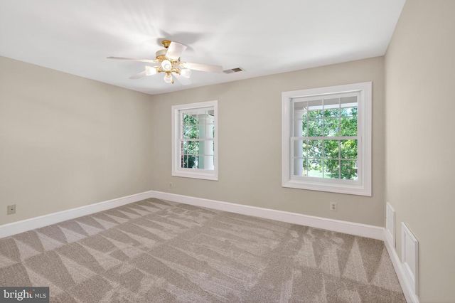 8130 VIOLA ST, Springfield, VA 22152