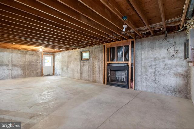 8130 VIOLA ST, Springfield, VA 22152