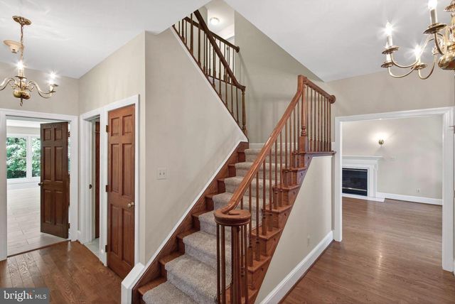 8130 VIOLA ST, Springfield, VA 22152