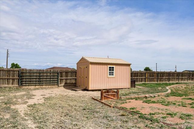 559 N Boyero Ave, Pueblo West, CO 81007