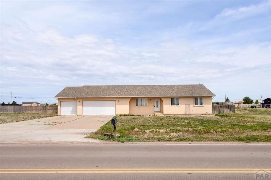 559 N Boyero Ave, Pueblo West, CO 81007