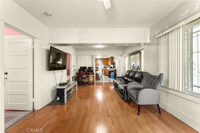 1059 N Wilton Place, Los Angeles, CA 90038