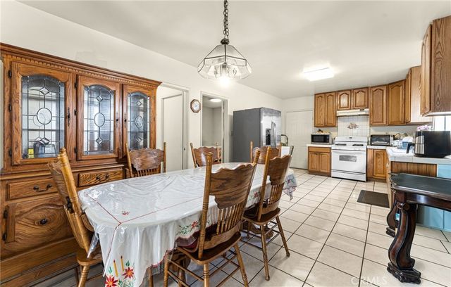 1059 N Wilton Place, Los Angeles, CA 90038
