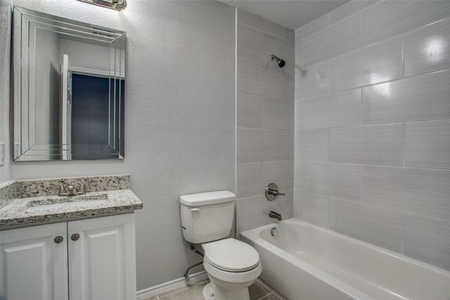 508 W Lone Star Avenue, Cleburne, TX 76033