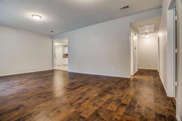 508 W Lone Star Avenue, Cleburne, TX 76033