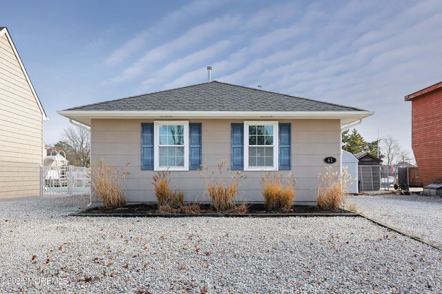 41 Long Point Drive, Brick, NJ 08723