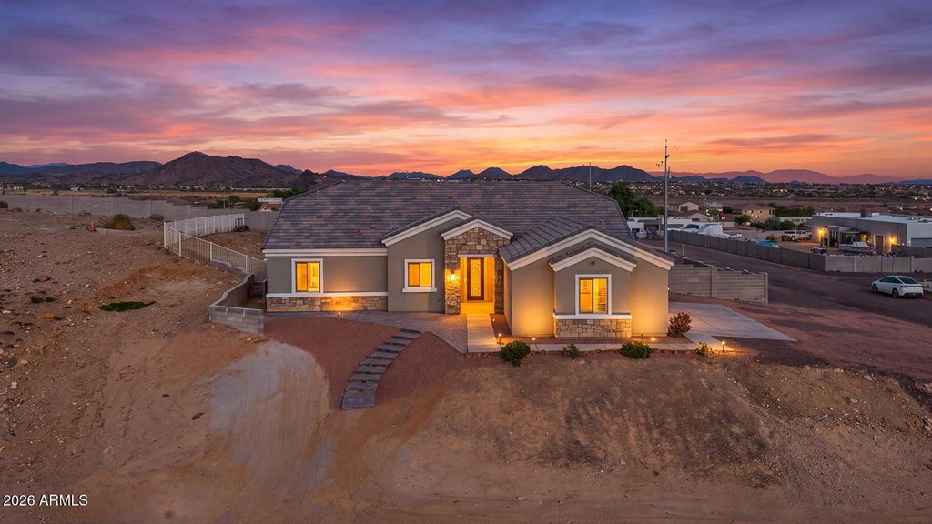 11422 W TETHER Trail, Peoria, AZ 85383 — exterior