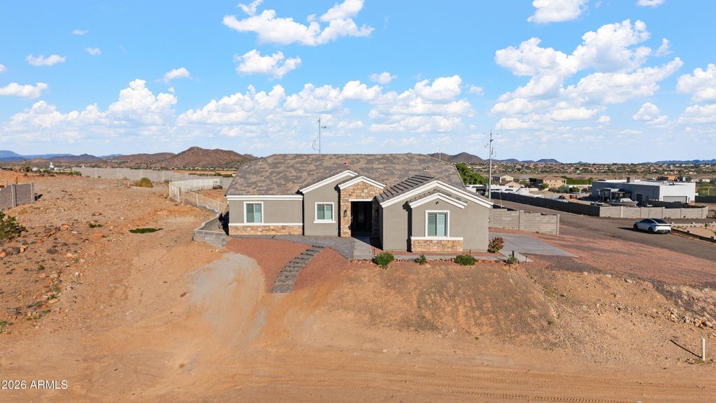 11422 W TETHER Trail, Peoria, AZ 85383 — photo 2