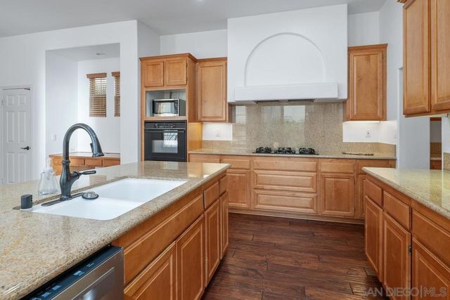 14694 Via Monteverde, San Diego, CA 92127