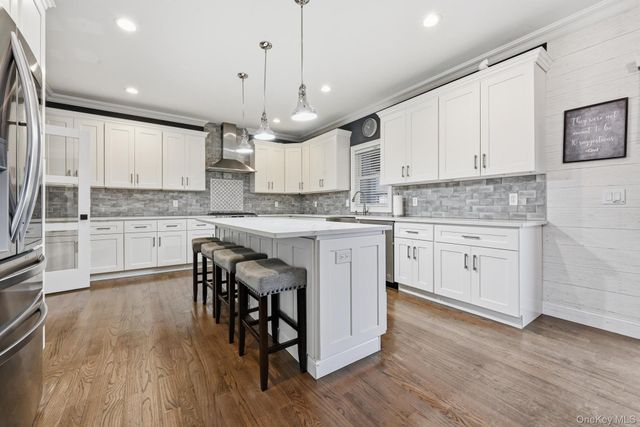 3685 Nimrod Street, Seaford, NY 11783