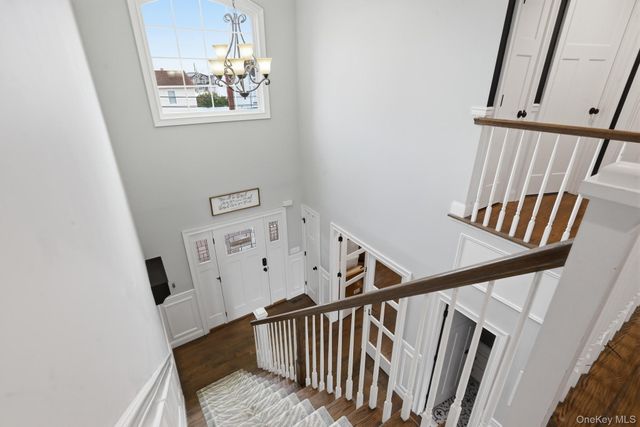 3685 Nimrod Street, Seaford, NY 11783