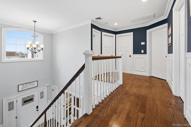 3685 Nimrod Street, Seaford, NY 11783