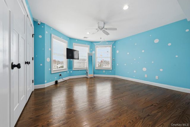 3685 Nimrod Street, Seaford, NY 11783