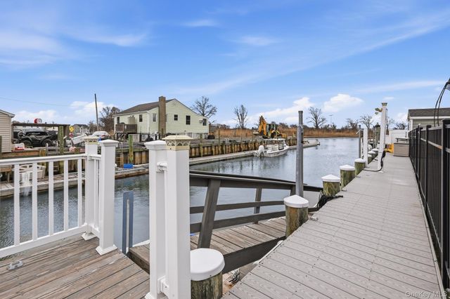 3685 Nimrod Street, Seaford, NY 11783