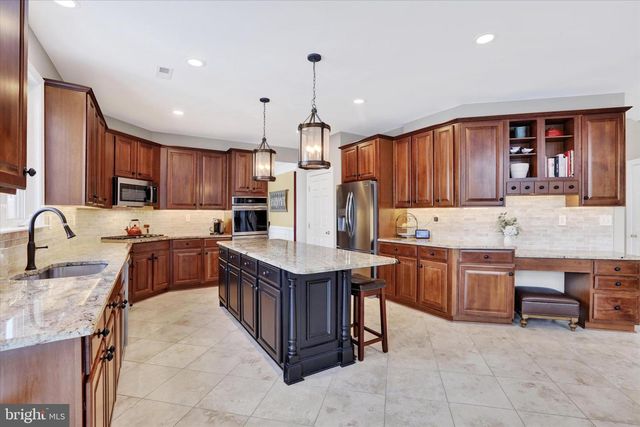 1283 CLEARVIEW DR, Yardley, PA 19067