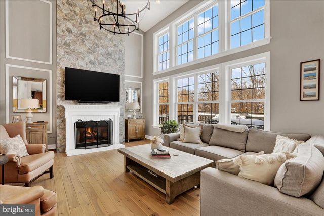 1283 CLEARVIEW DR, Yardley, PA 19067