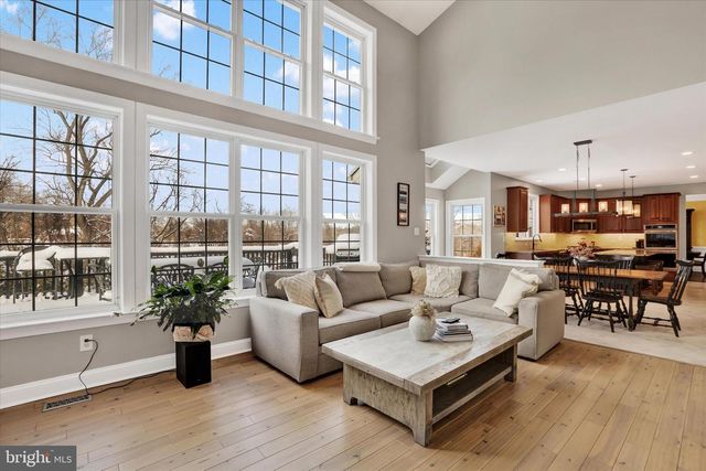 1283 CLEARVIEW DR, Yardley, PA 19067