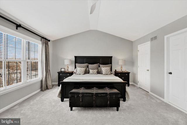 1283 CLEARVIEW DR, Yardley, PA 19067