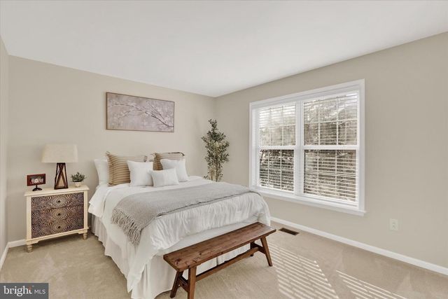 1283 CLEARVIEW DR, Yardley, PA 19067